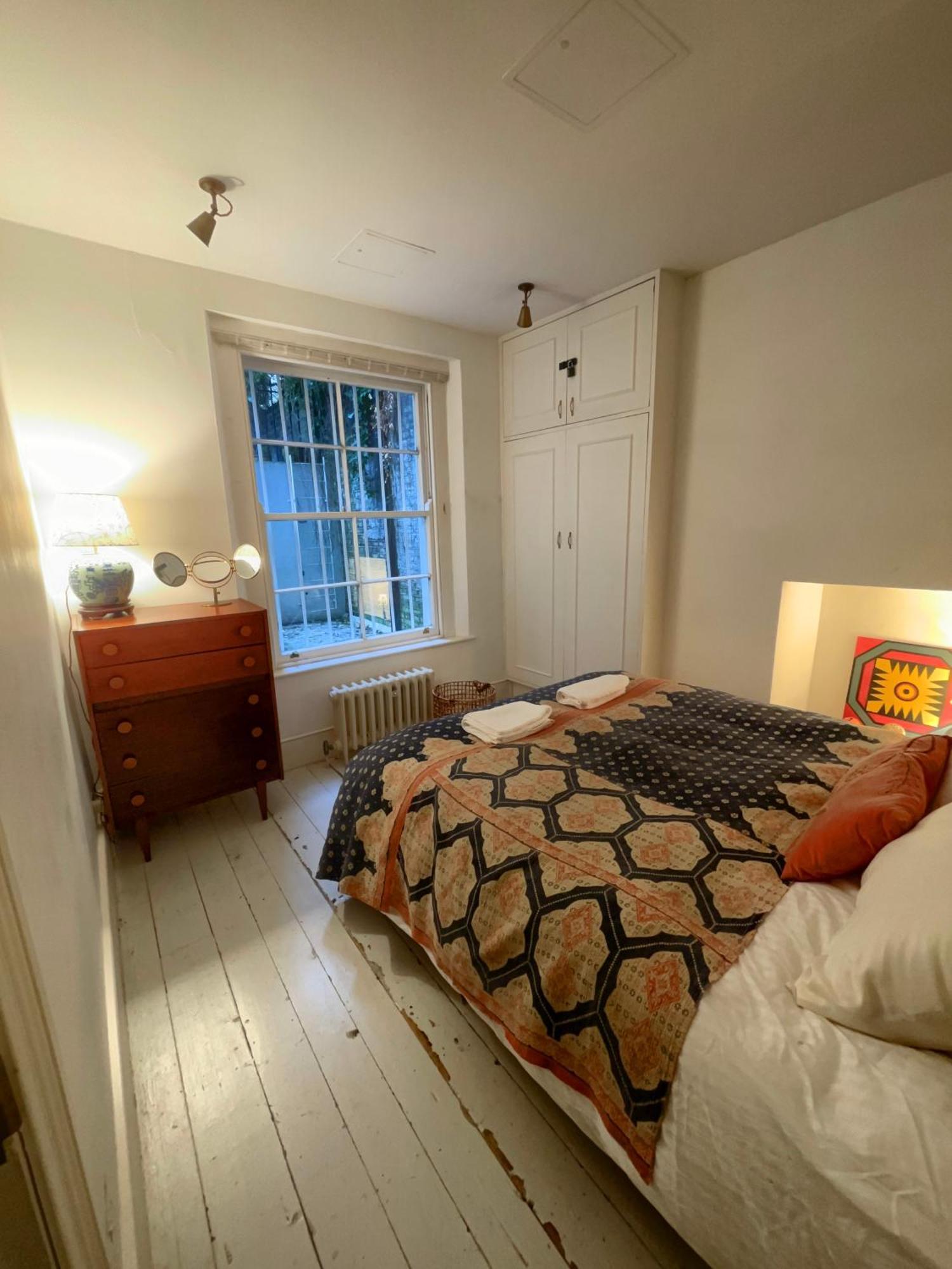 Notting Hill Flat *
